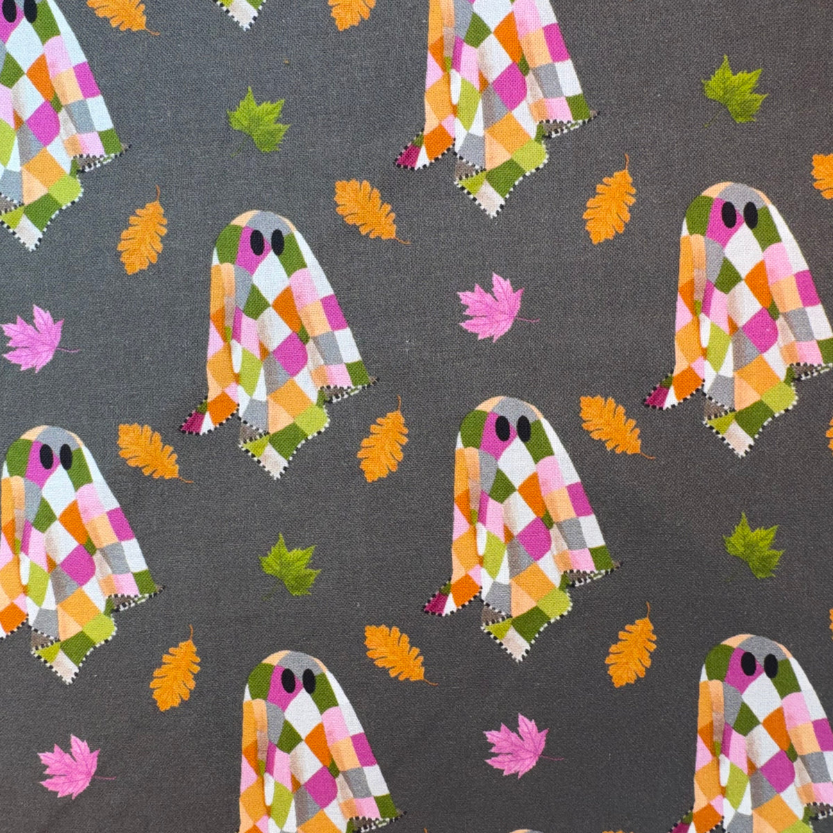 Patchy Ghosts Bonnet